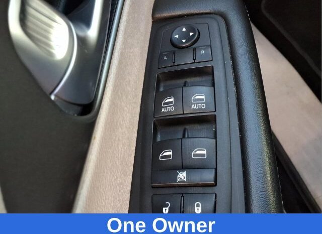 
								Chrysler Pacifica full									