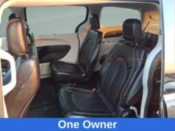 
										Chrysler Pacifica full									