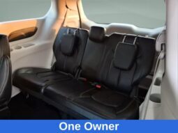 
										Chrysler Pacifica full									