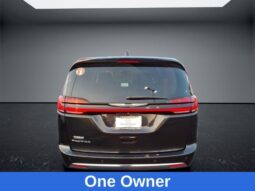 
										Chrysler Pacifica full									