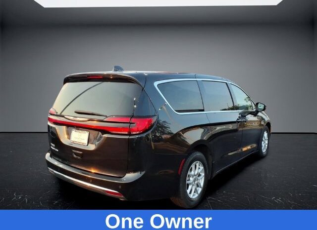 
								Chrysler Pacifica full									