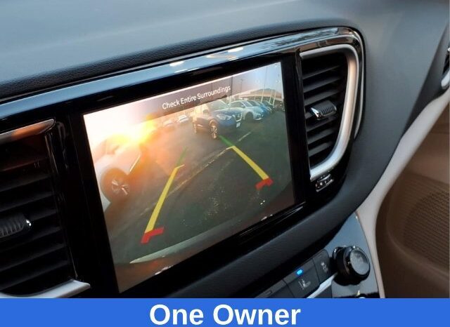 
								Chrysler Pacifica full									