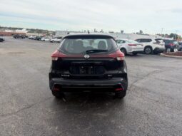 
										Nissan Kicks full									