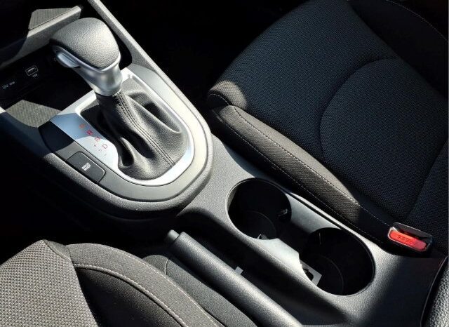 
								Kia Forte full									