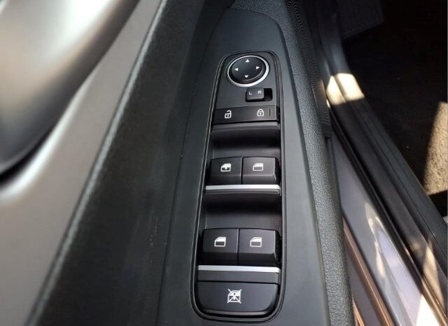 
								Kia Forte full									