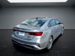 
										Kia Forte full									