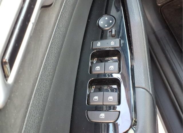 
								Kia Sportage full									