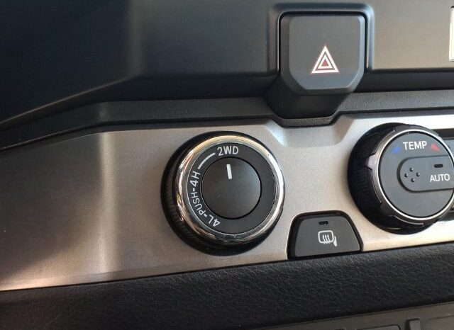 
								Toyota Tacoma full									
