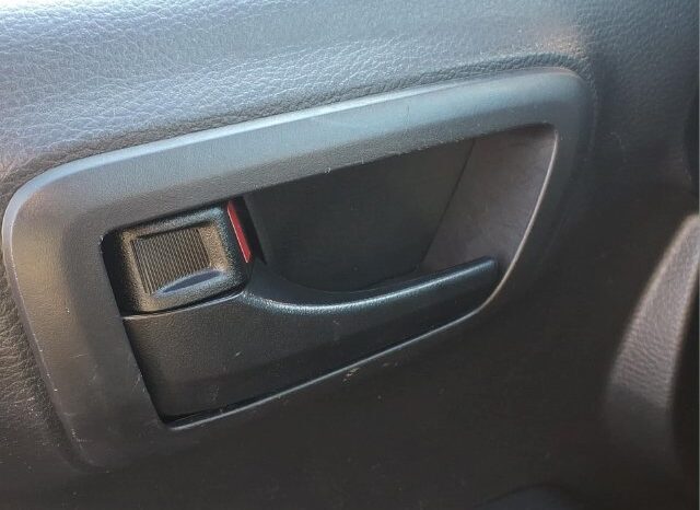 
								Toyota Tacoma full									