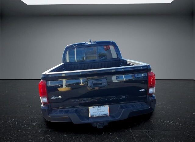 
								Toyota Tacoma full									