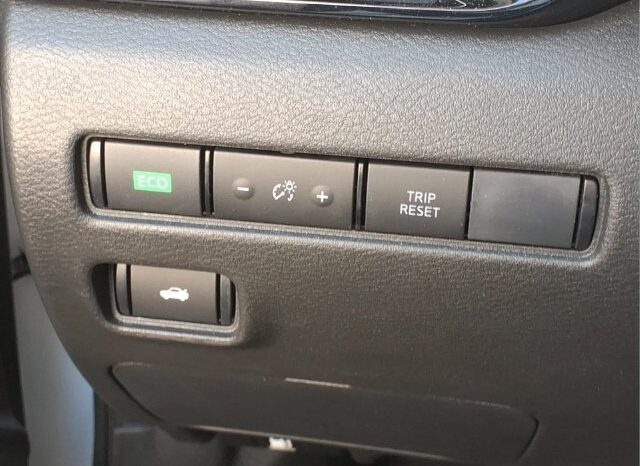 
								Nissan Sentra full									