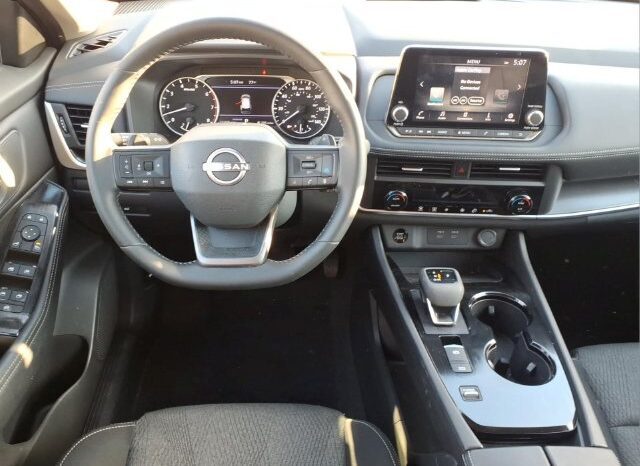 
								Nissan Rogue full									