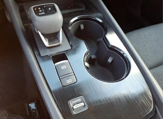 
								Nissan Rogue full									