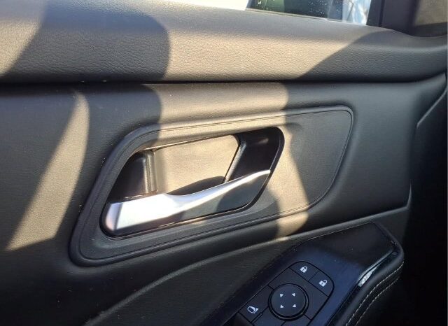 
								Nissan Rogue full									