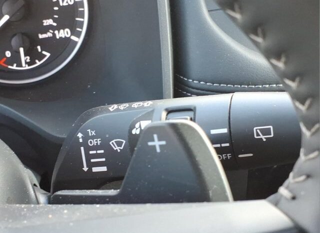 
								Nissan Rogue full									