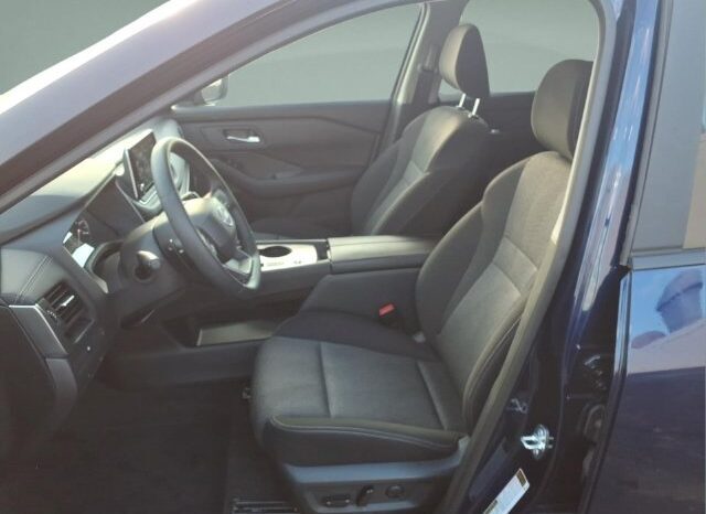 
								Nissan Rogue full									