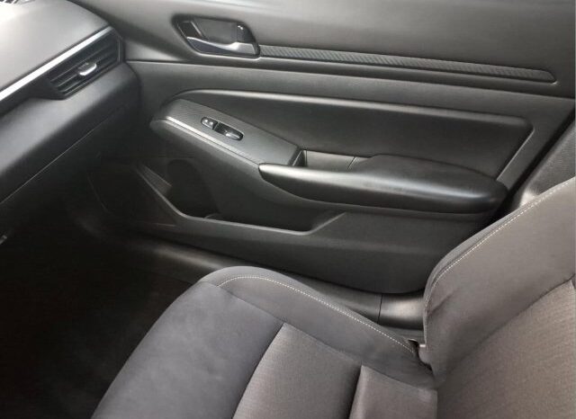 
								Nissan Altima full									