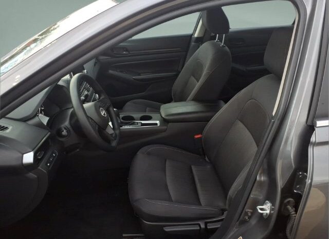 
								Nissan Altima full									
