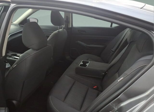 
								Nissan Altima full									