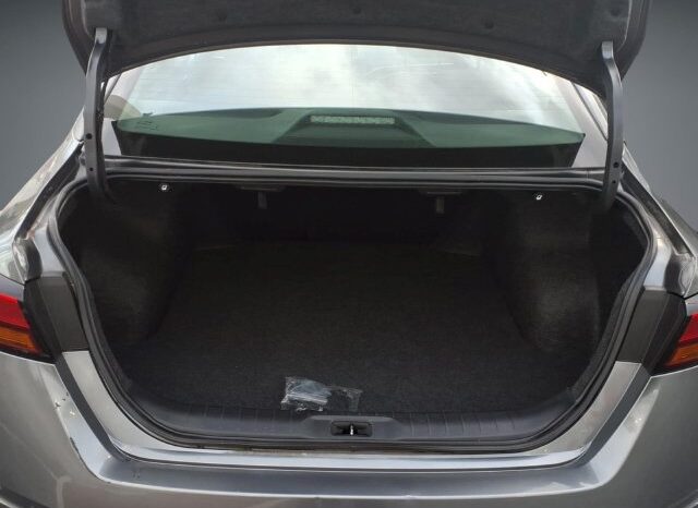 
								Nissan Altima full									