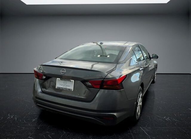 
								Nissan Altima full									