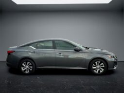 
										Nissan Altima full									